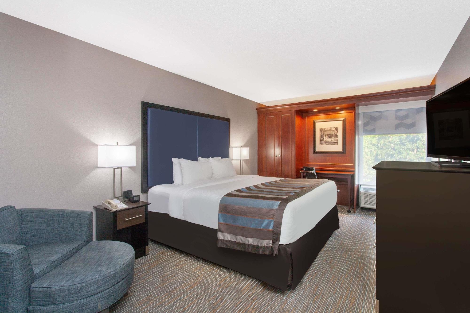 Wingate By Wyndham Charleston Coliseum Hotel North Charleston Bagian luar foto