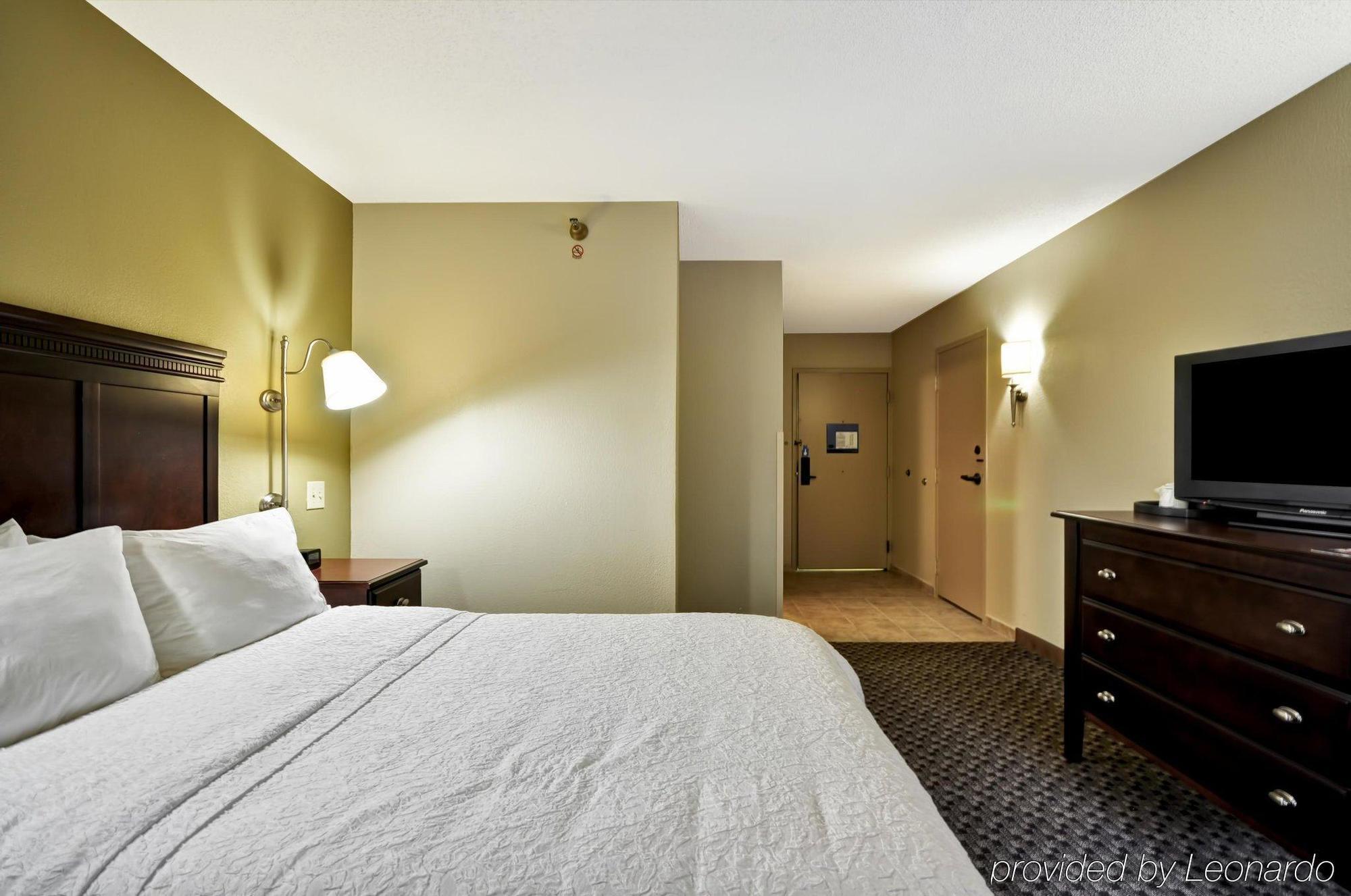 Wingate By Wyndham Charleston Coliseum Hotel North Charleston Bagian luar foto