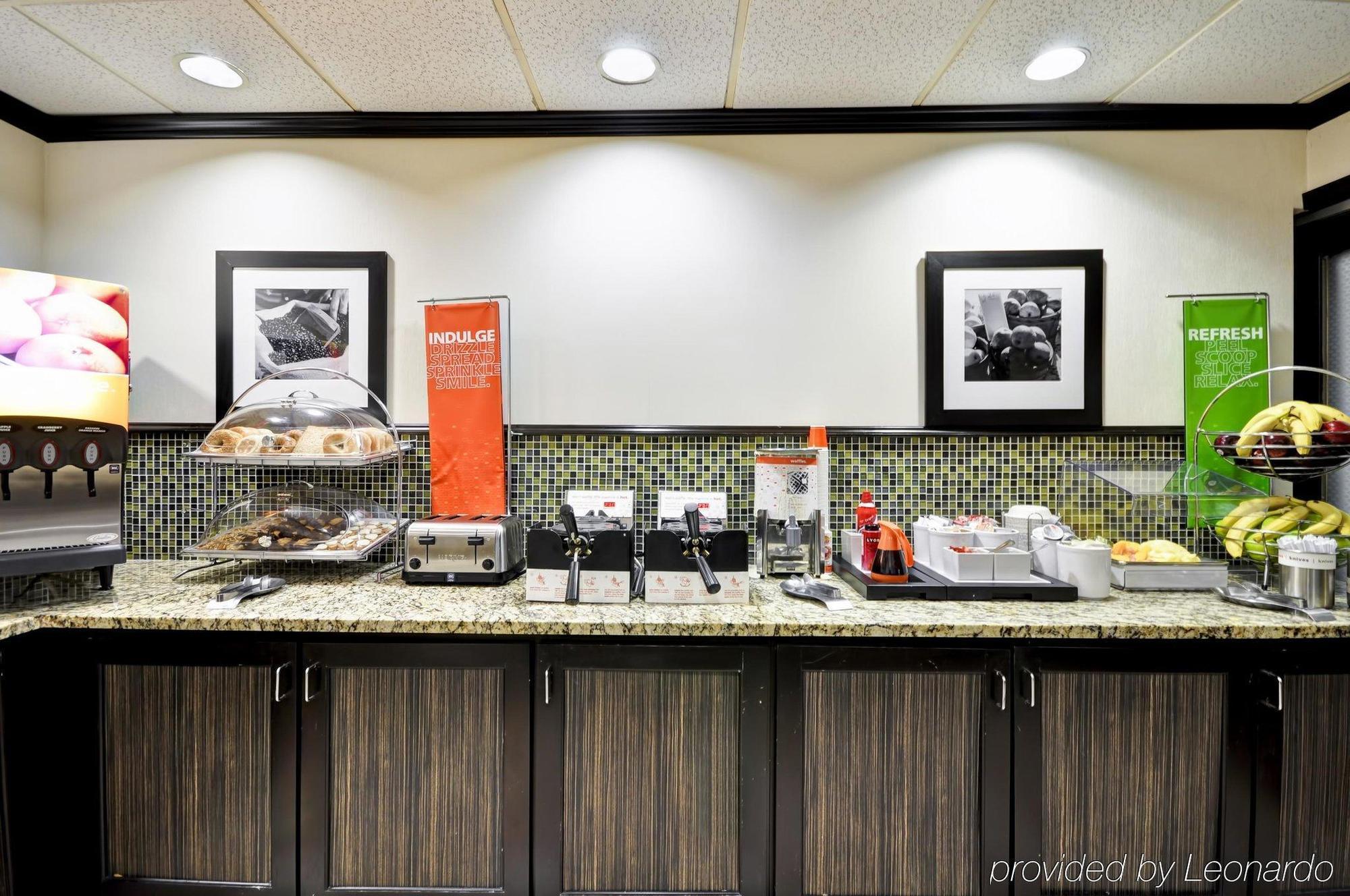 Wingate By Wyndham Charleston Coliseum Hotel North Charleston Bagian luar foto