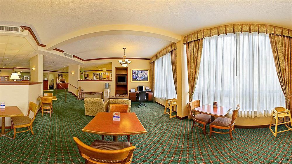Wingate By Wyndham Charleston Coliseum Hotel North Charleston Bagian luar foto