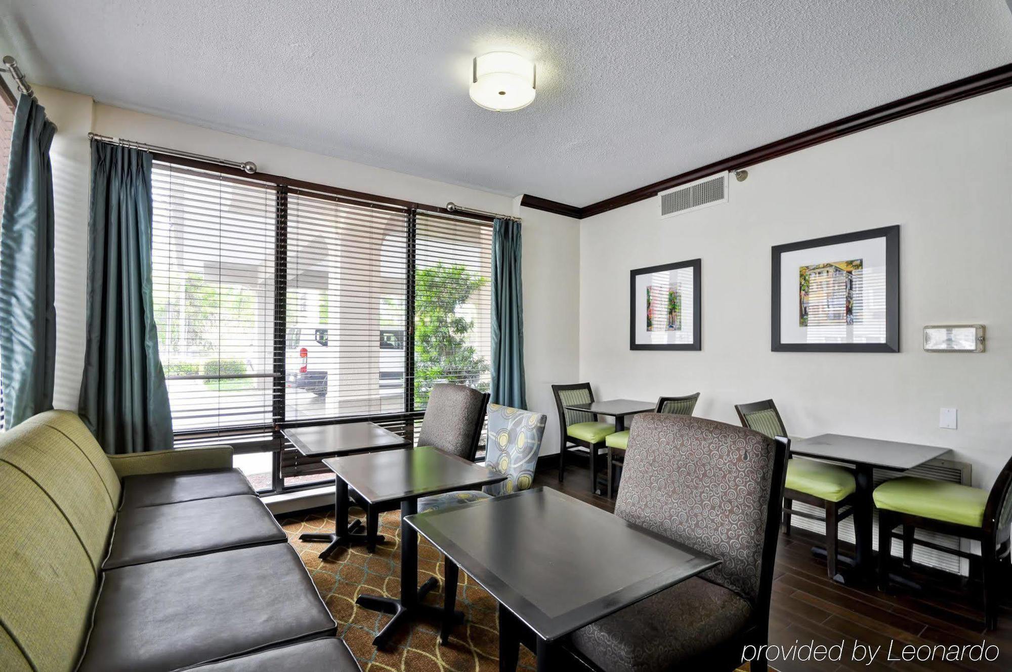 Wingate By Wyndham Charleston Coliseum Hotel North Charleston Bagian luar foto