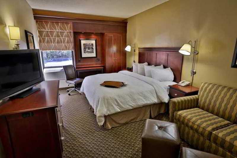 Wingate By Wyndham Charleston Coliseum Hotel North Charleston Bagian luar foto