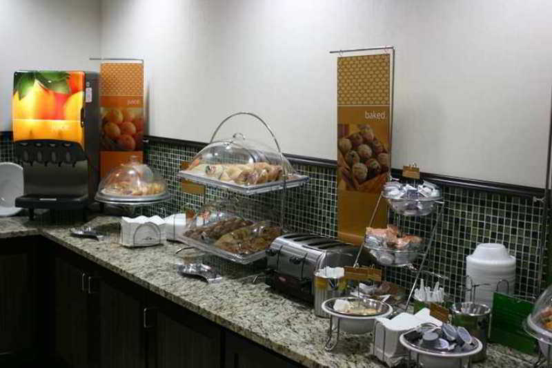 Wingate By Wyndham Charleston Coliseum Hotel North Charleston Restoran foto
